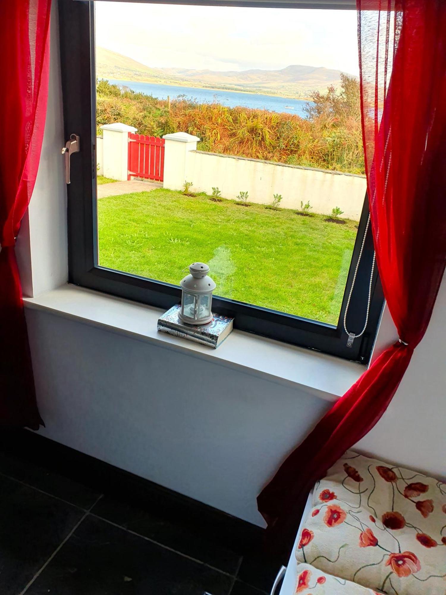 Shore Cottage - Cosy Comfort At The Sea Knights Town Exterior foto