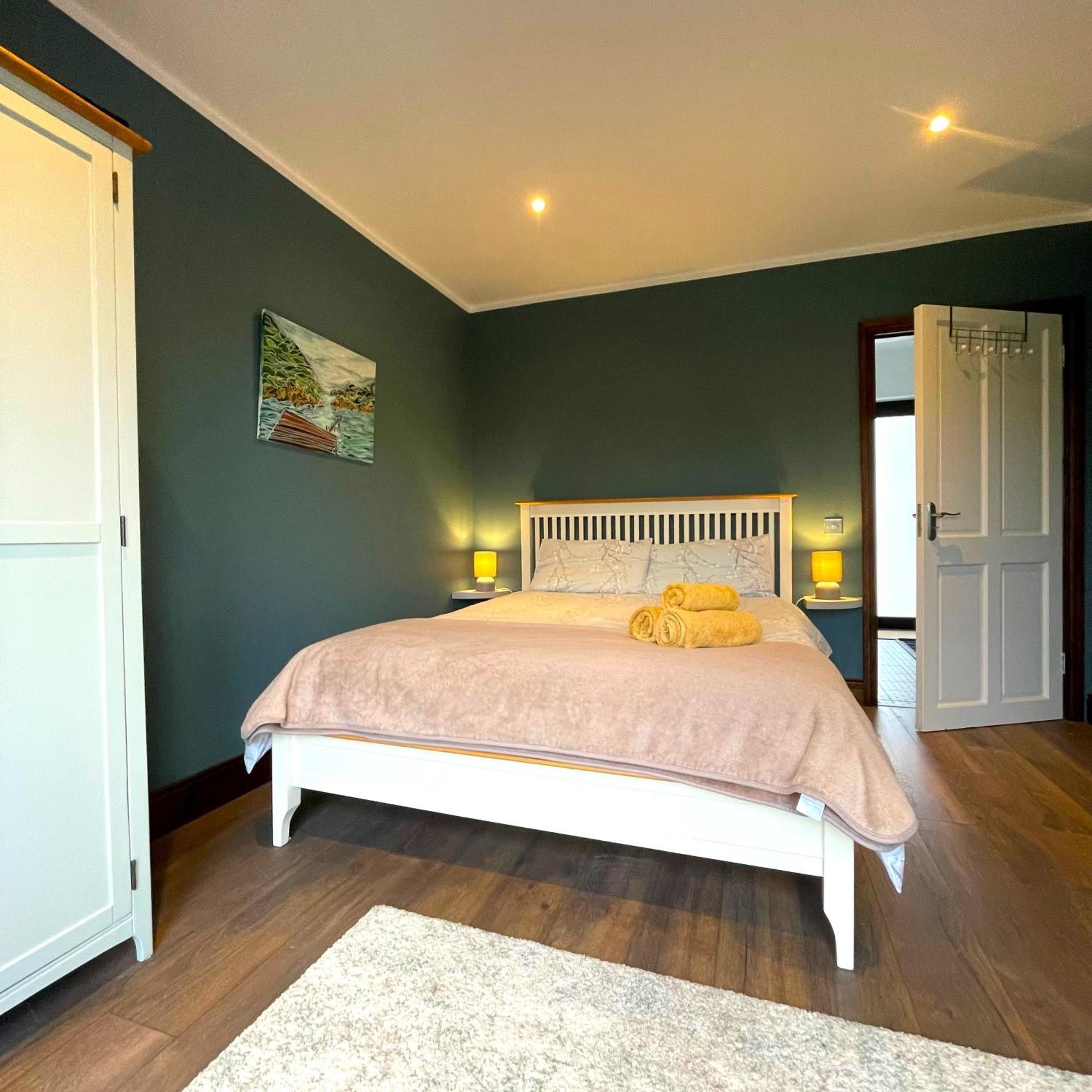 Shore Cottage - Cosy Comfort At The Sea Knights Town Exterior foto
